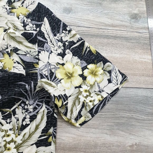 Caribbean Joe Men XL Short Sleeve Hawaiian Shirt Floral Island Tropical Vacation - Picture 8 of 11